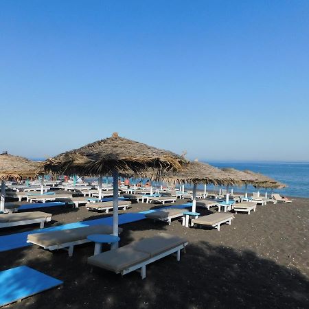 One And Only Beachfront Rooms Perissa  Exteriér fotografie